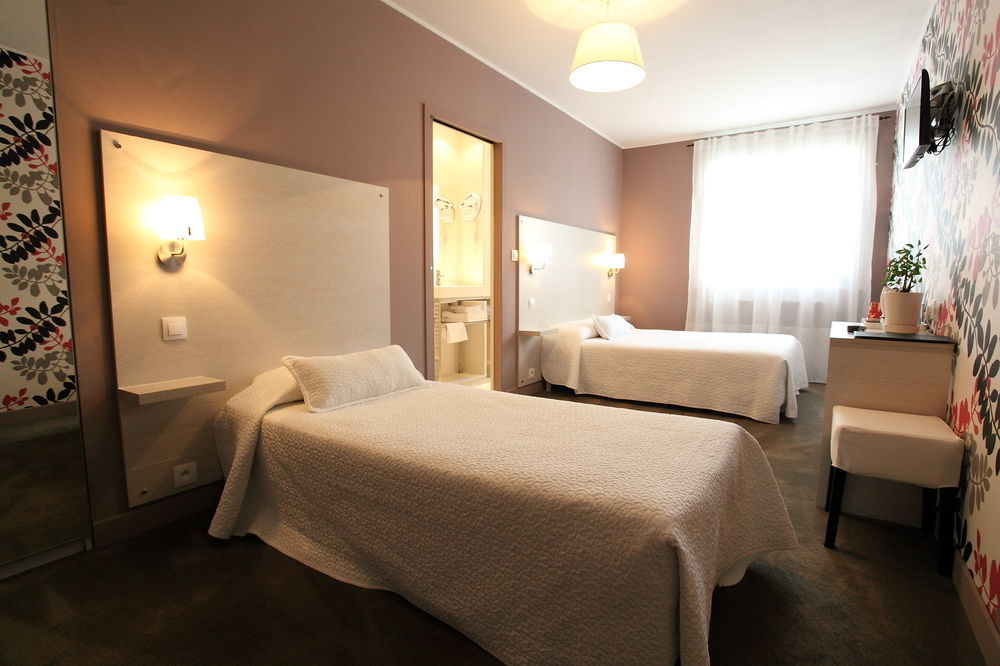 Logis Hotel Restaurant Clair Cottage, Chisseaux - Chenonceaux ภายนอก รูปภาพ