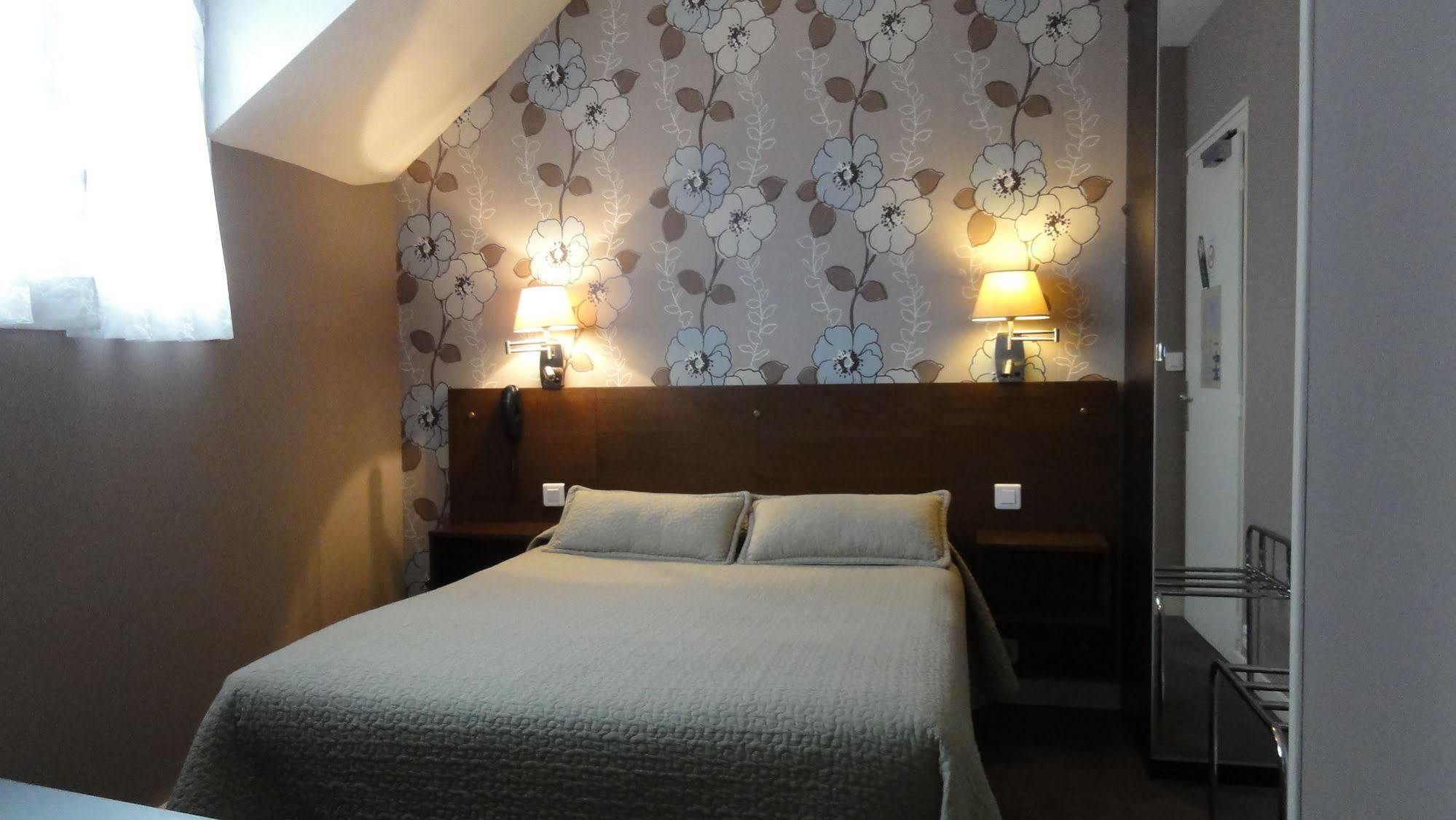 Logis Hotel Restaurant Clair Cottage, Chisseaux - Chenonceaux ภายนอก รูปภาพ
